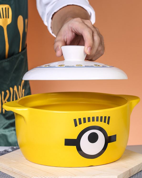 Minion Heat-Resistant Casserole with Lid