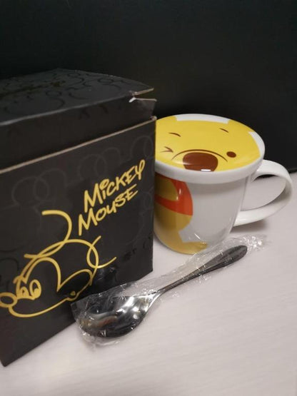 Winnie-The-Pooh Character Mug with Lid